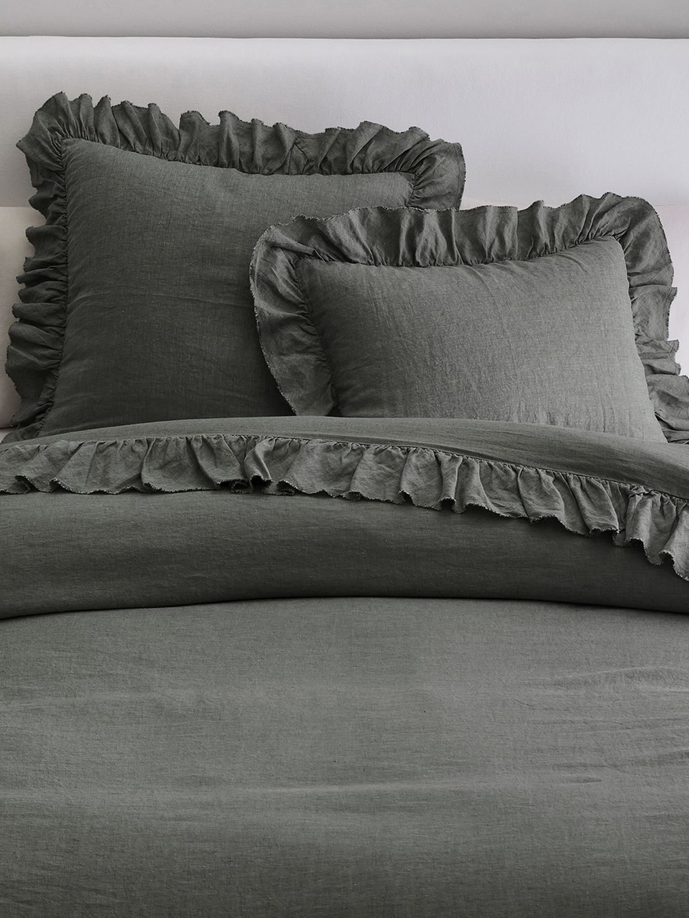 Pottery Barn King Ruffle Linen Duvet Cover Set - Charcoal
